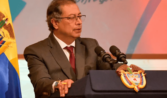 Petro sugiere a Maduro acuerdo con oposición y veeduría internacional