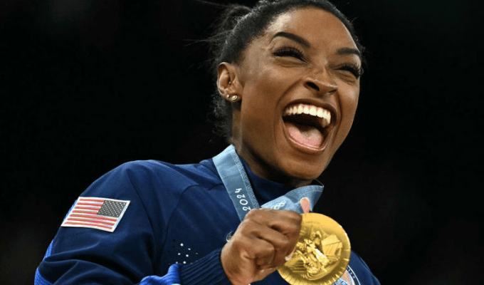 ¡Histórico! Biles, la más condecorada en gimnasia de EE.UU.