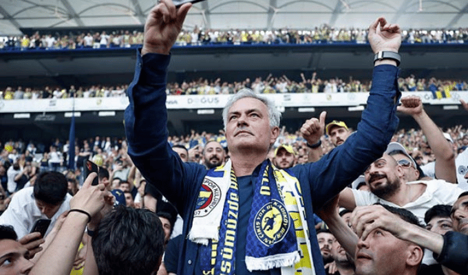 ¡Mourinho y Fenerbahce fuera de la Champions!