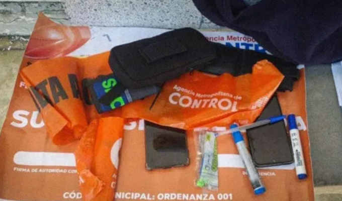 Dos sujetos se hacían pasar por inspectores AMC para extorsionar