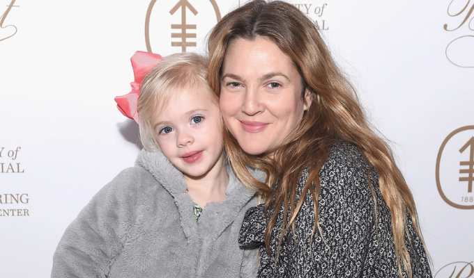 Drew Barrymore: 'Mi Pasado Caótico Me Convirtió en una Mejor Madre'