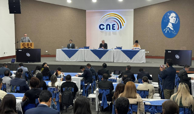 ¡CNE capacita a vocales para las Elecciones 2025!