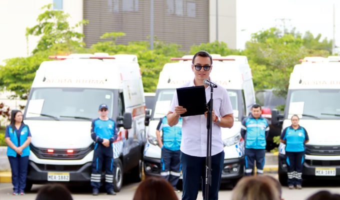 Noboa reactiva ambulancias para mejorar atención en 16 provincias