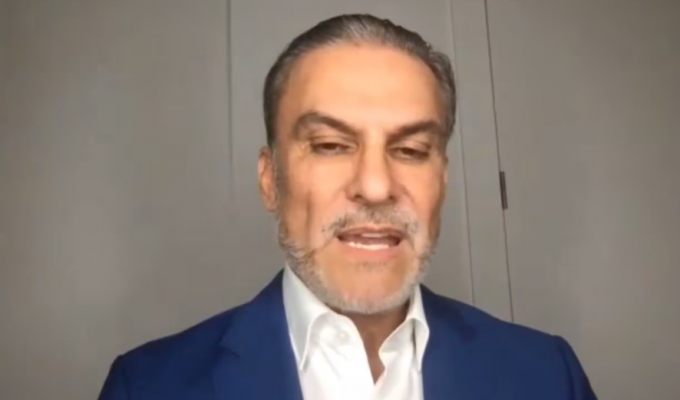 Amenazas fuerzan a Serrano a declinar su candidatura