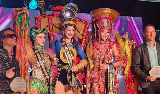 Pedernales Se Engalana con el Desfile de Trajes Típicos Miss Ecuador