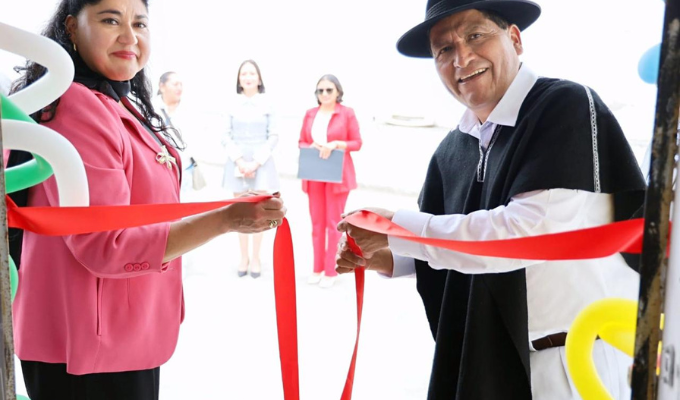 ¡Educación inclusiva! Estudiantes de la UEEA reciben centro de cómputo