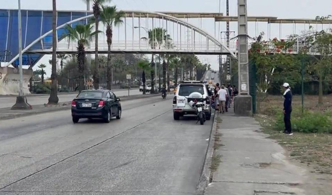 ¡Tragedia en Guayaquil! Estudiante fallece atropellada por un bus