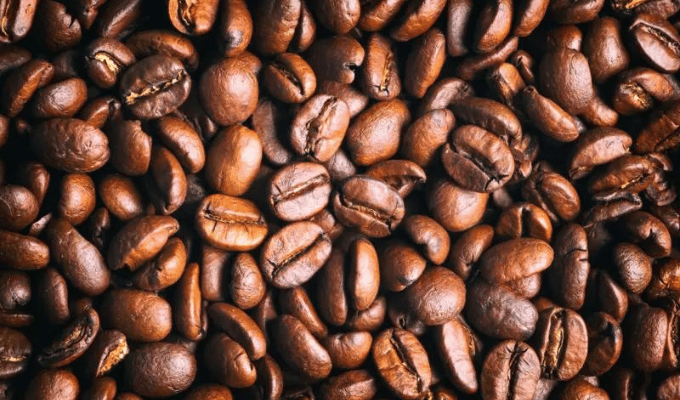 ¡El café podría costar más de $7! ¿Qué está pasando?