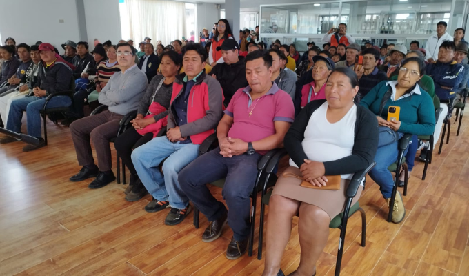 ¡Nuevo impulso! Agricultores reciben respaldo legal de sus tierras
