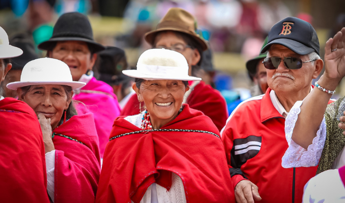 Reina y fiesta: adultos mayores de Tungurahua se lucen en evento