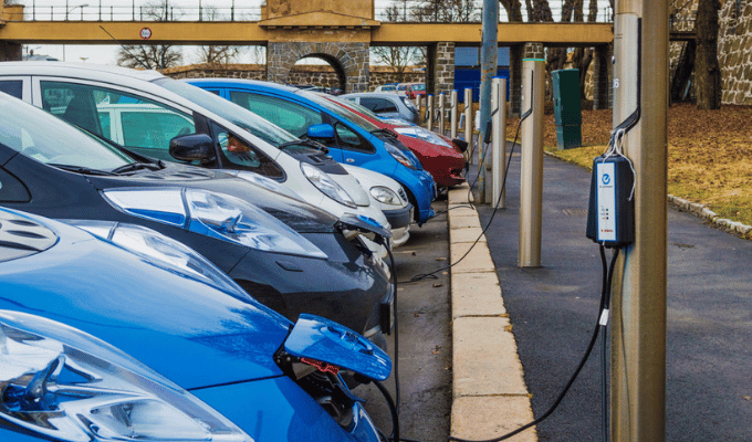 ¡Noruega ya tiene más coches eléctricos que de gasolina!