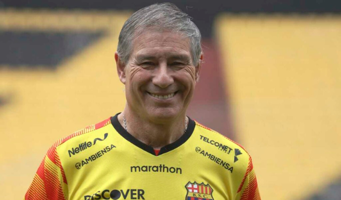 ¡Holan prometió enamorar, pero fue un fiasco en BSC!
