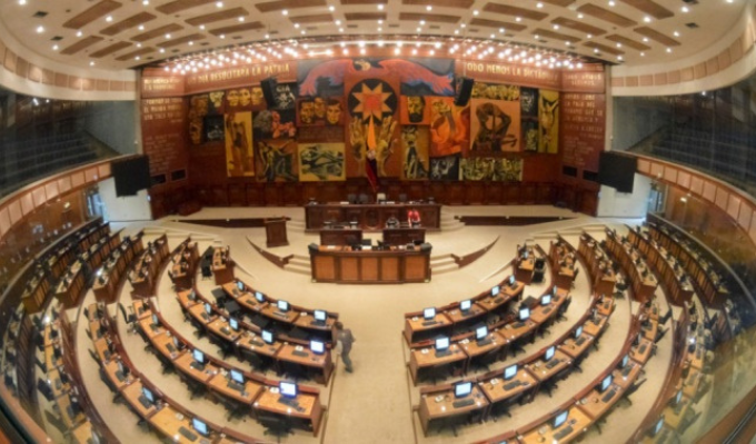 Asamblea decidirá futuro del Código de Salud: aborto y cambio de sexo