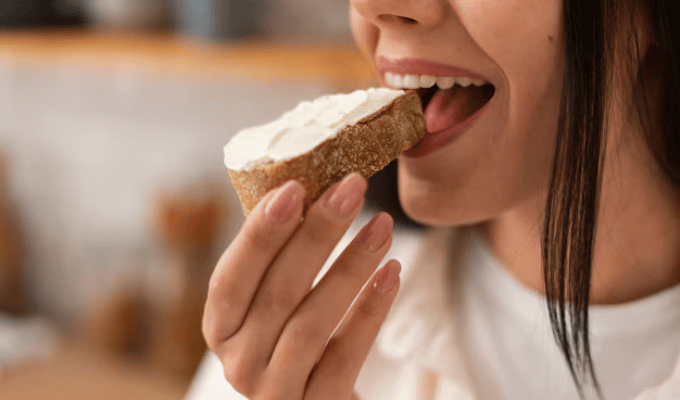 Comer pan: ¿riesgo para la salud o alimento esencial?