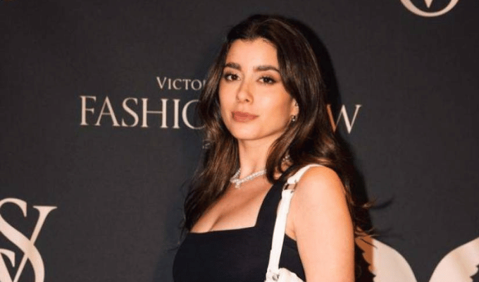 ¡Luciana Guschmer deslumbra en Nueva York con look de VS Show!