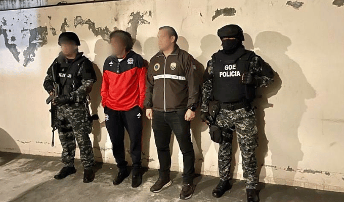 Exjugador de fútbol de Ambato, detenido en caso de tráfico de migrante