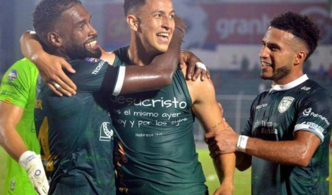 ¡Gol agónico de Parrales salva a Orense ante Libertad!