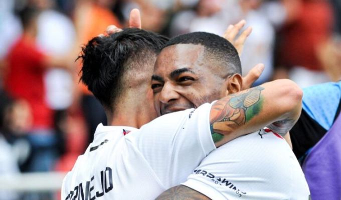 ¡LDU le ganó a Técnico en Ambato y sigue de líder!