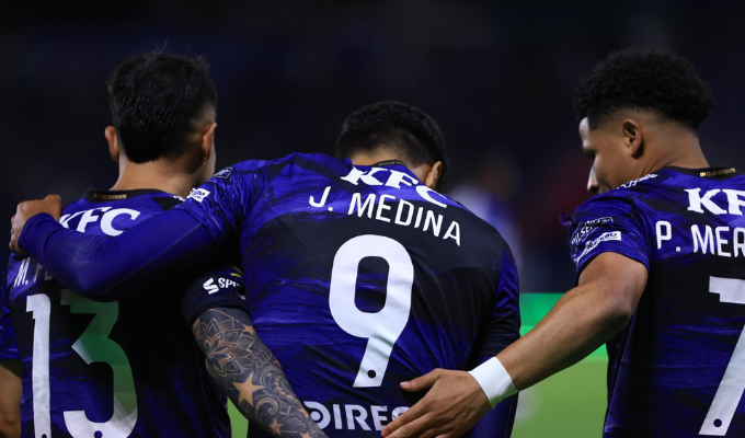 ¡Con dos de Medina, IDV gana y se mete en la pelea por el título!