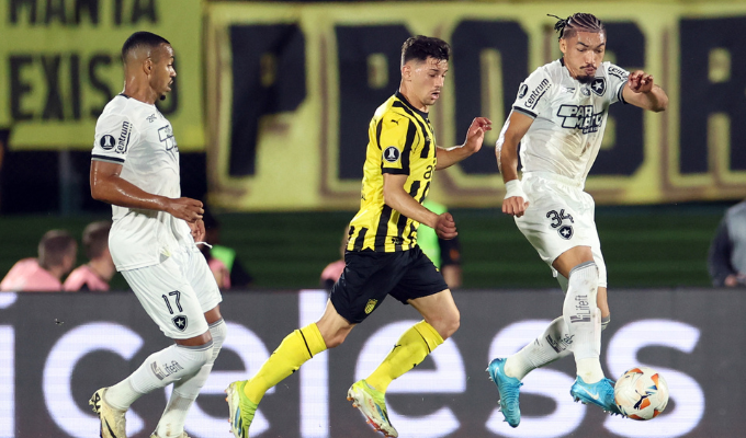 ¡Peñarol gana pero queda fuera de la Libertadores! ⚽️