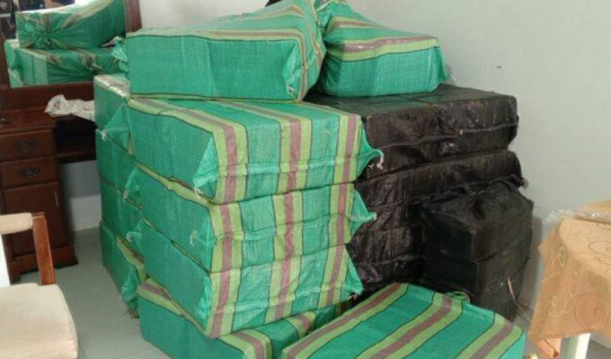 Cuatro detenidos con 1,5 toneladas de cocaína en Manabí