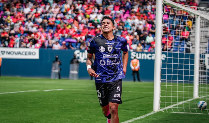 Kendry se luce en la cancha y manda mensaje en Instagram