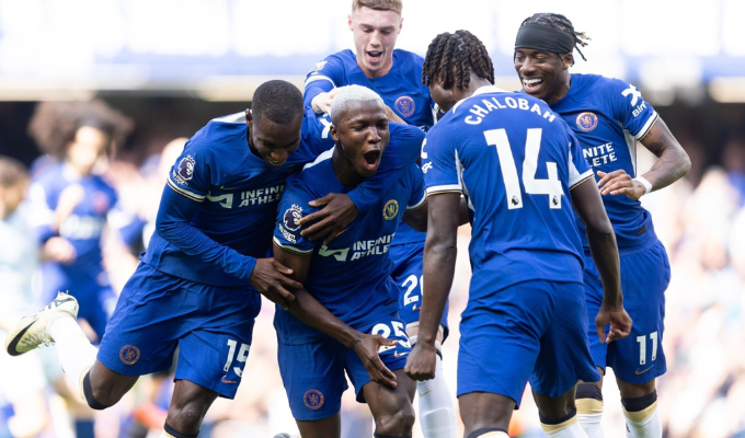 ¡Golazo de Moisés Caicedo salva al Chelsea!
