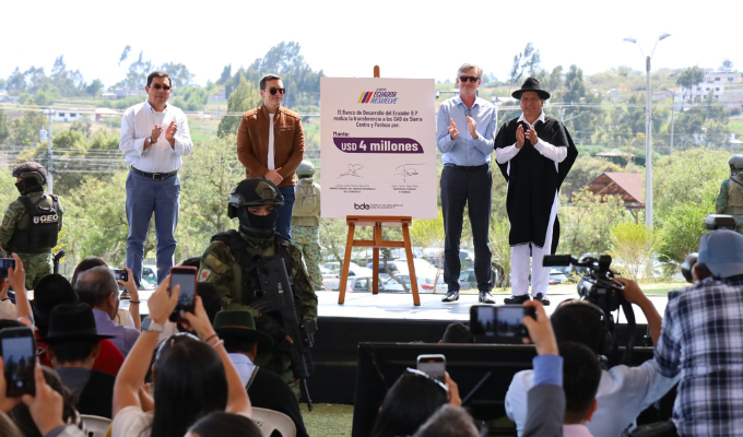 Gobierno entrega $4 millones a GADs de la Sierra Centro