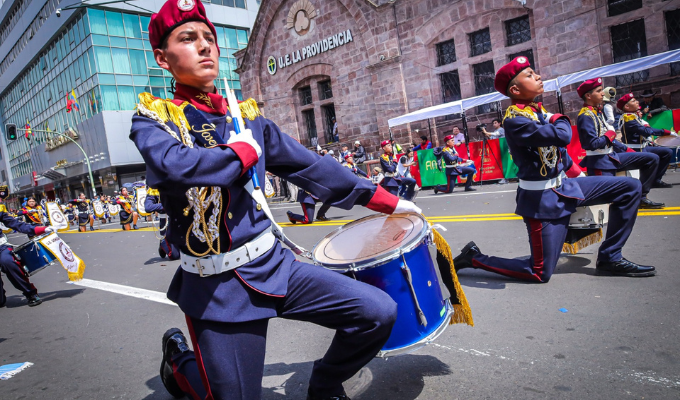 204 años de emancipación: Desfile cívico-militar en Ambato