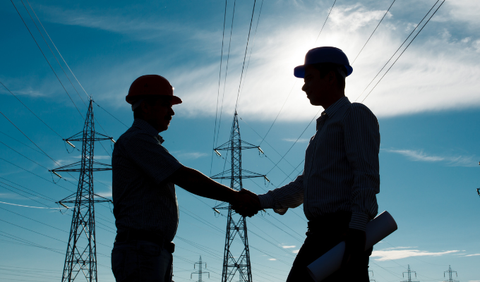 Ecuador recibirá electricidad colombiana desde el 18 de noviembre