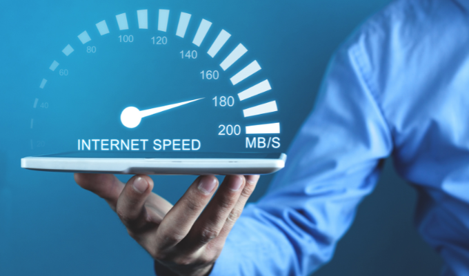 Arcotel contra Telconet: batalla legal por el internet del país