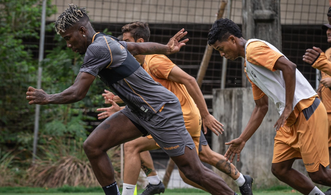 ¡Barcelona quiere asegurar cupo a Libertadores en Ambato! ⚽