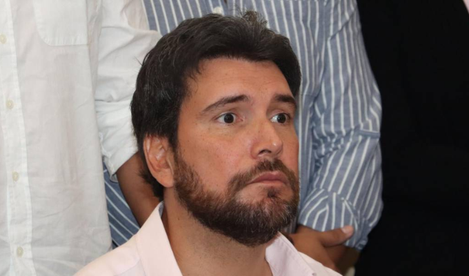 Fiscalía investiga a Jan Topic por denuncia de intimidación
