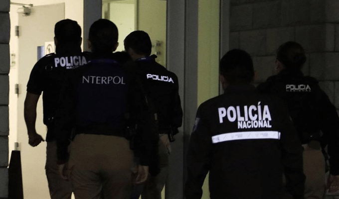 Escándalo en el aeropuerto: caen 6 por lavado de activos