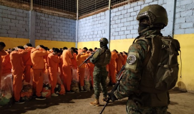 Más de mil presos de Ambato y Latacunga son reubicados