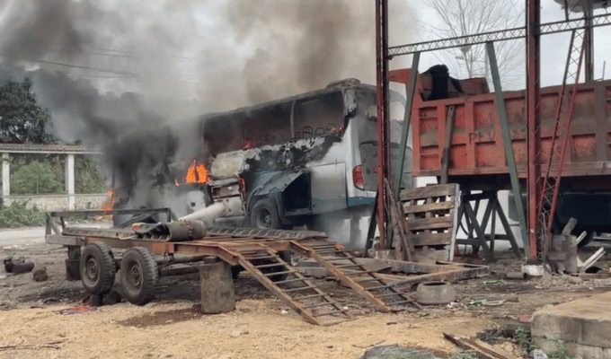 Presumen que incendio en bus fue causado por extorsión