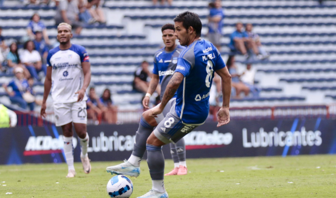 Emelec viaja a Loja en bus por crisis económica del club.