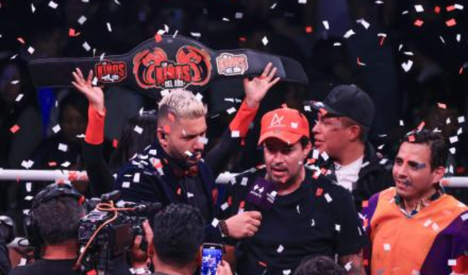 Jaime Iván Kaviedes tumbó a Paredes en combate de exhibición