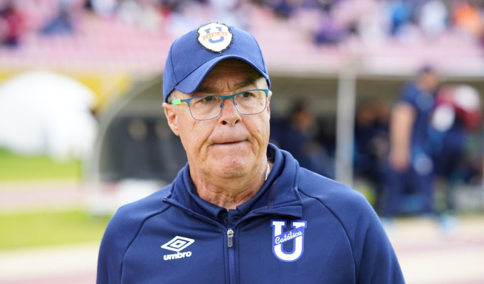 Jorge Célico deja de ser DT de Universidad Católica