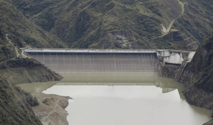 Apagones en Ecuador: se necesitan 4.600 MW para cubrir demanda