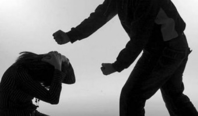 Una joven de 28 años habría sido asesinada por su pareja en Ambato