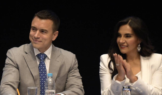 Noboa evalúa no pedir licencia durante campaña electoral