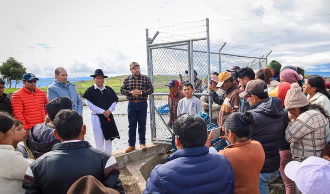 ¡Nuevo sistema de riego beneficia a 130 agricultores en Tungurahua!