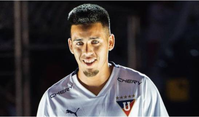 Liga adquiere el 75% del pase de Andrés Zanini