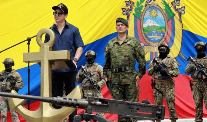 FF.AA. y Policía respaldan a Noboa como único presidente
