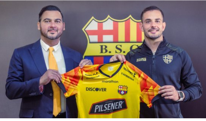 Octavio Rivero seguirá en Barcelona SC tras llegar a un acuerdo.