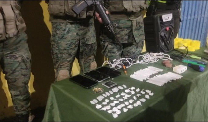 Operativo en la cárcel de Ambato deja varios objetos decomisados