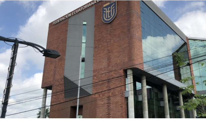 Diez clubes piden la creación de la Serie C a la FEF