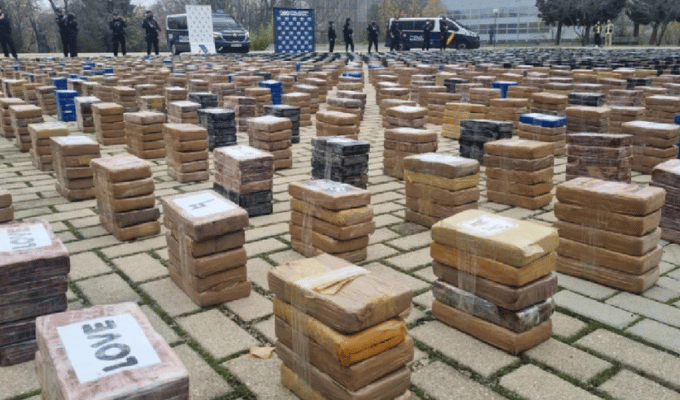 Desmantelan red criminal con nexos en Ecuador y mafia albanesa