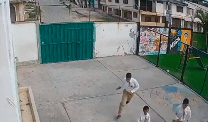 Ataque armado dejó un muerto y dos heridos afuera de escuela